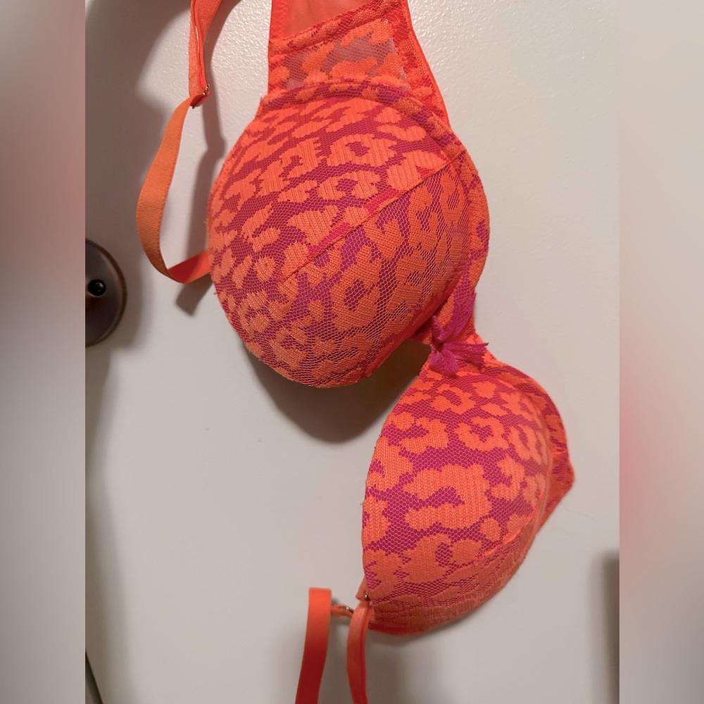 Victoria Secret Very Sexy Push up